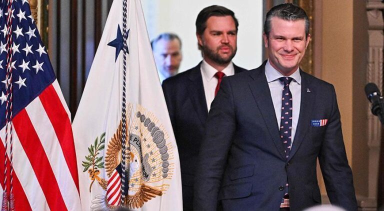 abdnin-yeni-savunma-bakani-yemin-edip-gorevine-basladi-eBqcDOU7.jpg